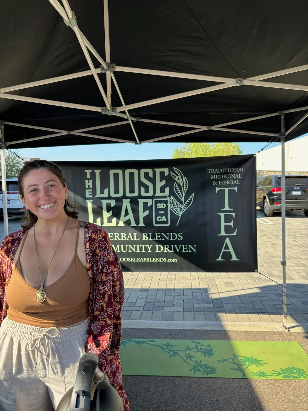 House of Leaf tea vendor at the market